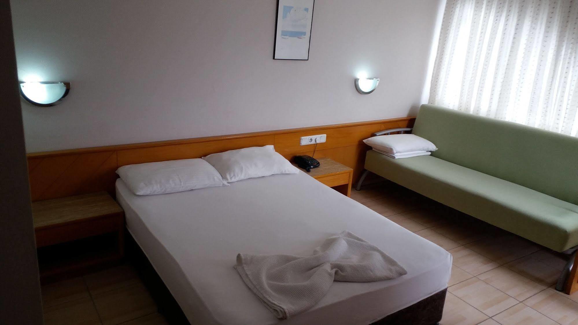 Isinda Hotel Antalia Esterno foto