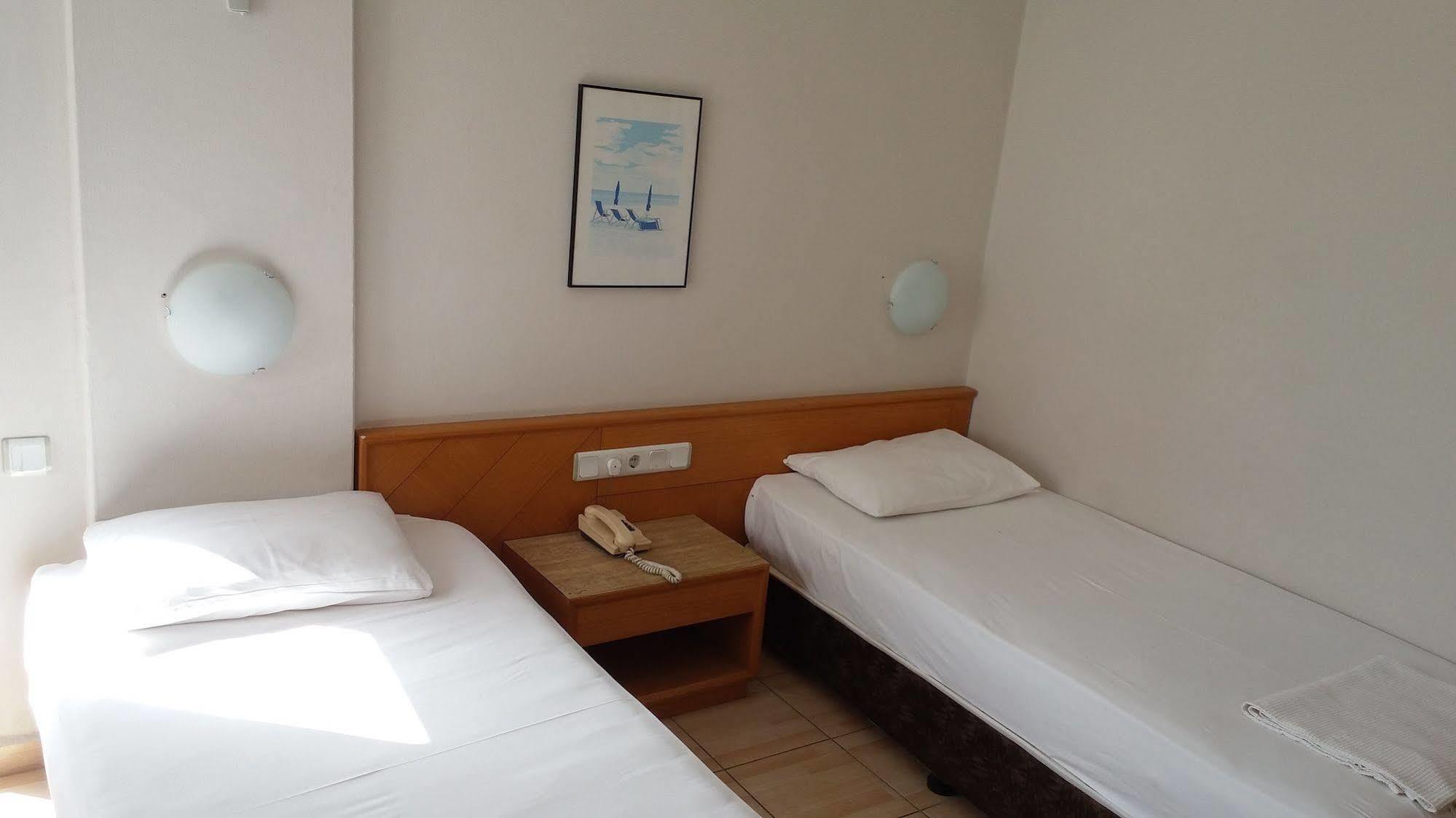 Isinda Hotel Antalia Esterno foto