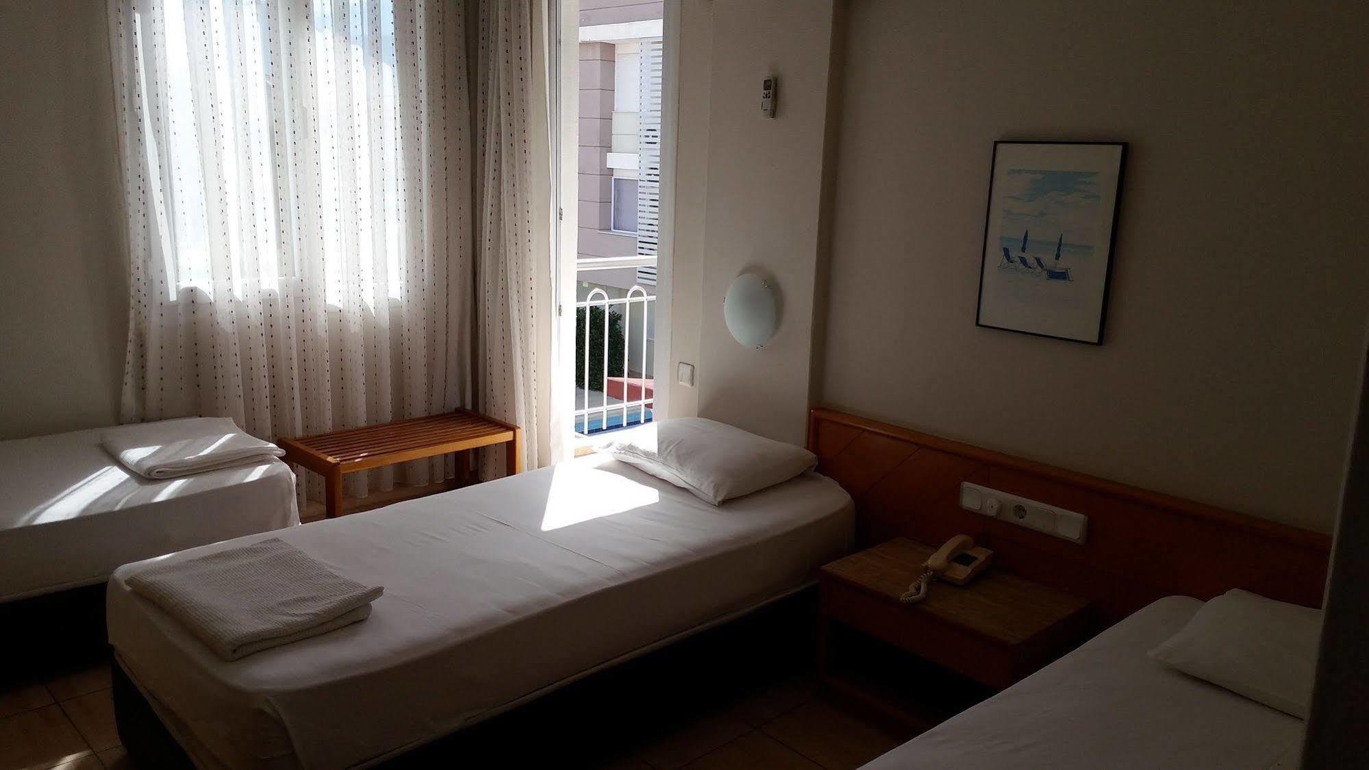 Isinda Hotel Antalia Esterno foto