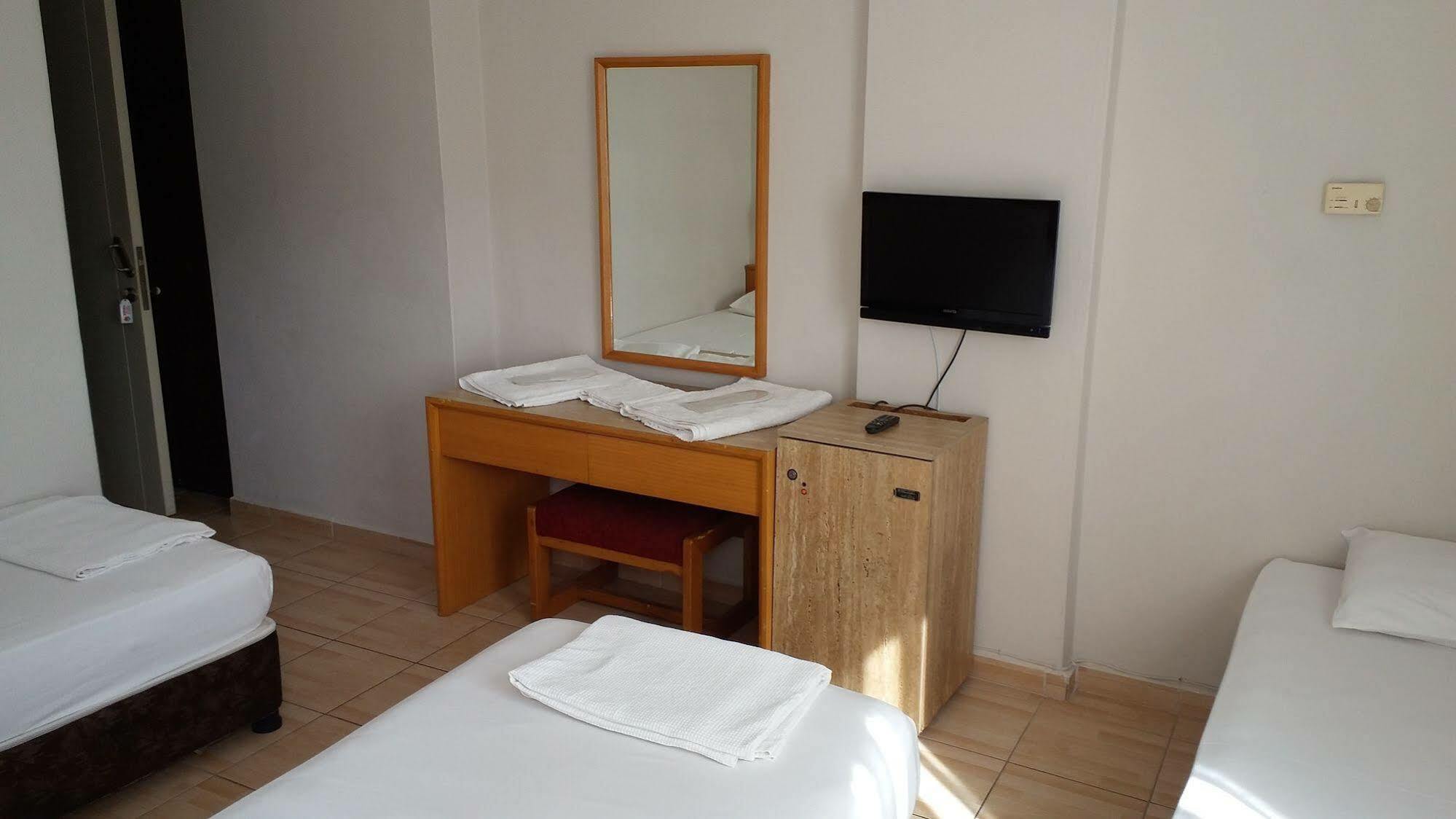 Isinda Hotel Antalia Esterno foto